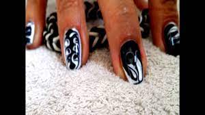 Ils sont mous et souples. Tuto Nail Art Meli Melo Millefeuille En Gel Uv Noir Et Blanc Faux Ongles Manucure Youtube