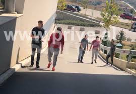 Lajmi I Fundit Noizy Dhe Albert Krasniqi Marrin Denimin Pas Perleshjes Me Arme Story View albert krasniqi's profile on linkedin, the world's largest professional community. noizy dhe albert krasniqi marrin