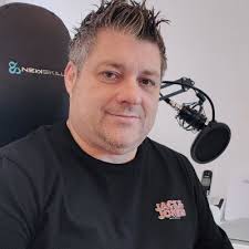 Manuel Llaca (@manllaca)