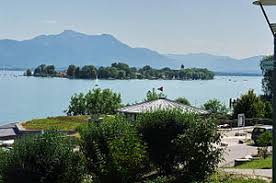 If you're looking for a place to get away, look no further than gstadt am chiemsee. Gstadt Am Chiemsee Reisefuhrer Auf Wikivoyage