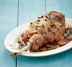 Gigot Roti Aux Pistaches Et Abricots Moelleux Recette Gigot Agneau Recette Alimentation