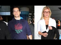Henry braved the cooler weather in a beanie and jacket. Henry Cavill And His 19 Year Old Girlfriend Arrive At Lax Youtube
