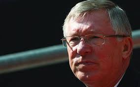 Brian Moore: Manchester United manager Sir Alex Ferguson should stop  digging a hole