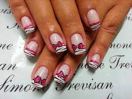 Hoy en nuestro blog de uñas decoradas les traemos una serie de imágenes hermosas con diseños exclusivos para que puedan recrearlas y estar a la moda. Decoracion De Unas Sencillas Para Manos Decoracion De Unas