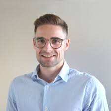 Mitarbeitende von ahd GmbH & Co. KG