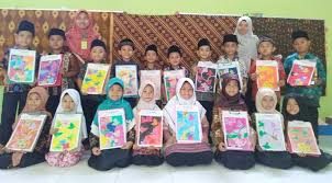 Gambar mewarnai untuk anak sd kelas 3 aneka gambar mewarnai gambar mewarnai untuk anak sd kelas 3 sudah bagus soal bergambar untuk anak kelas 1 supaya semangat untuk belajar tidak melihat hanya tulisan diperbanyak soal2nya maksudnya disini saya tampilkan cara membuat. Gambar Batik Mewarnai