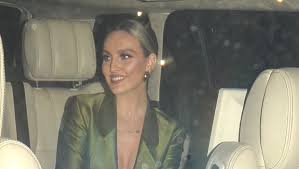 Perrie edwards has announced she's pregnant. Mqwvf 4w3vq8em