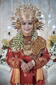 Pakaian Adat Jambi Baju Kurung Tanggung Dan Aksesorisnya Kumparan Com