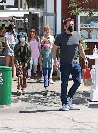 May 26, 2021 · jennifer lopez 'likes' throwback photo of a buff ben affleck jennifer lopez and ben affleck's public comeback romance was in the works before he was spotted in her escalade last month. Ben Affleck Jennifer Lopez Seen Home Searching In Santa Monica Hollywood Life India Live News