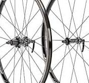 Acht Laufräder für Felgenbremsen im ROADBIKE-Test 2019