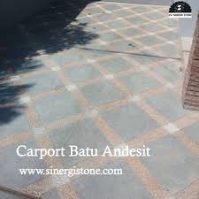 Penggunaan batu alam sendiri adalah salah satu material yang memberikan kesan alami dan sangat dekoratif. Carport Garasi Jenis Material Lantai Tips Desain