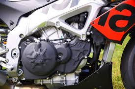 Aprilia Tuono Vs Yamaha Mt 09 2019 Devitt Insurance