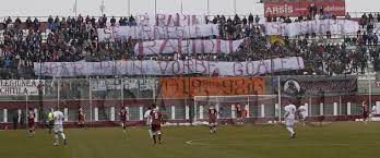 Galerie ~rapid bucuresti~ lun feb 26, 2007 12:07 am _____ îmi place nu îmi place. Ca Pe Vremuri Galeria Rapidului Va Ocupa Tribuna A Ii A La Meciul Cu Berceni Liga 2