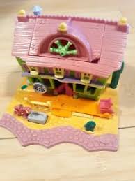 Compact is small enough to take anywhere, anytime for fun polly pocket adventures. Polly Pocket Haus Spielset 1994 Bluebird Cowboy Ranch Western Saloon Ebay