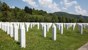 History of the srebrenica massacre, the slaying of more than 7,000 bosniak men and boys by bosnian serb forces. Opinion Srebrenica And The Unbearable Truth Opinion Dw 11 07 2015