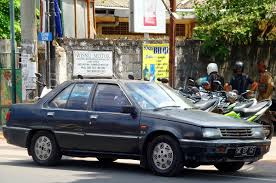 Secara amnya ia dikosongkan daripada sebarang jenis kenderaan; File Mitsubishi Lancer Glx Depan Denpasar Jpg Wikimedia Commons