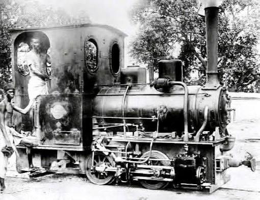 India's 1860s steam bus with English traction engine