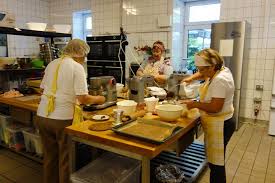Viel spaß dabei und guten appetit! Kleine Geile Firmen 22 Oma Kuchen Von Kuchentratsch Mit Vergnugen Munchen