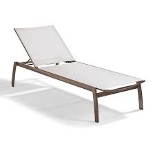 Newport Set Of Two Chaises Frontgate In 2020 Pool Lounge Chairs Chaise Lounge Chair Frontgate