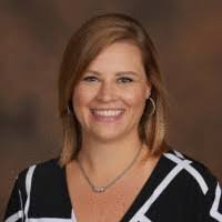 Carrie Hatch's Instagram, Twitter & Facebook