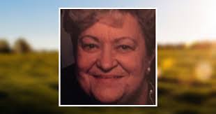 Sandra Dwight's Instagram, Twitter & Facebook