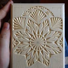 Chip Carving Expert Techniques And 50 All Time Favorite Projects Dobro Pozhalovat V Udivitelnyj Mir Geometricheskoj Rezby Zhdes Predstavleny Krasivejshie Shkatulki Welcome T Wood Carving Patterns Chip Carving Dremel Carving