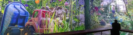 Schrumpfen sie auf mikroskopisch kleine größe und entdecken sie die welt um sich herum in einem 32 meter hohen panorama des künstlers yadegar asisi. Online Shop Carola S Garden At Panometer Leipzig