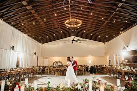 Berry And Gold Holiday Wedding At The Mulberry Orange Blossom Bride Barn Wedding Photos Orlando Wedding Venues Barn Wedding Decorations