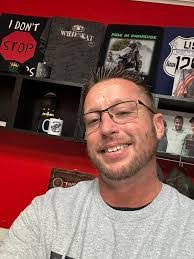 Ron Malott's Instagram, Twitter & Facebook