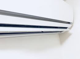 エアコンのつけっぱなしは電気代が安い 寿命が縮まるって本当 電気 エアコン 快適な生活