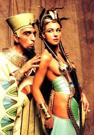 Asterix and obelix meet cleopatra. Monica Bellucci Cleopatra 20080718 08 Monica Bellucci Cleopatra Italian Actress