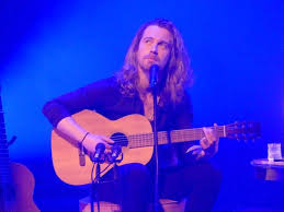 Add interesting content and earn coins. Nantes Julien Dore Sera En Concert Au Zenith En Decembre 2021 Nantes Maville Com