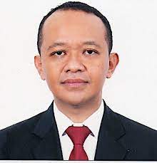 Umur 44 tahun) adalah kepala badan koordinasi penanaman modal (bkpm) kabinet indonesia maju presiden joko widodo dan wakil presiden ma'ruf amin. File Kepala Bkpm Bahlil Lahadalia Jpg Wikipedia