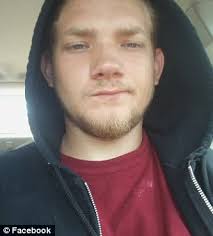 Golden Retriever saves a man from drowning in South Carolina river