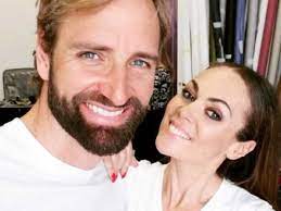 His specialties include oral and maxillofacial surgery and general dentistry. Massimiliano Rosolino Revealed The Background On His Wife It Was She Who Pushed Me Curler Ruetir