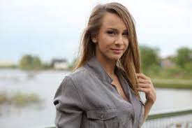 108,645 likes · 20,578 talking about this. Sandra Izbasa Ralucasandra Twitter