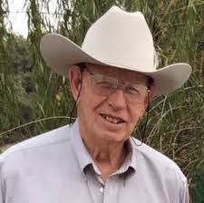 Charlie Whitehead Received the Distinguished Service Award from the  Tennessee Cattlemen's Association