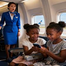 𝐁𝐢𝐥𝐥𝐢𝐞 - Two Black twin girls were removed from a plane by the staff  until their father, the CEO, was called to cancel the flight, causing...  The gate at Newark International Airport