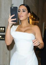 pin by mohan babu on kim kardachian kardashian kim kardashian show kardashian style