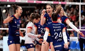 Budowlani Lodz quebra tabu e conquista título inédito na liga polonesa