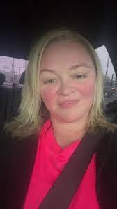 Amanda Erdmann's Instagram, Twitter & Facebook