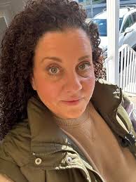 Feeling sad today my daughter is getting married in PH London tomorrow :(