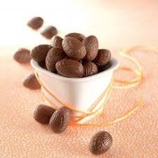 Acheter Les Petits œufs Pralines En Chocolat Au Lait Alimentation Animale Chocolat Nourriture Chien