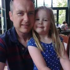 Laura Howells (@lljhowells)