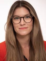 Abby Watts's Instagram, Twitter & Facebook