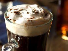 De Perfecte Irish Coffee En Meer Speciale Koffies Recept Irish Coffee Koffierecepten Eten En Drinken