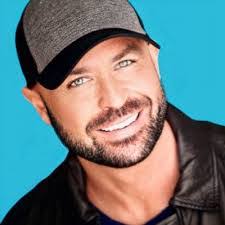 Kim Thrower's Instagram, Twitter & Facebook