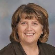 Rachelle Pechacek's Instagram, Twitter & Facebook