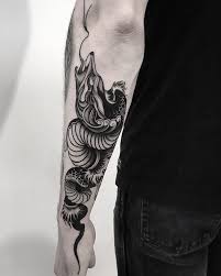 Das sieht nicht nur richtig gut aus, sondern ist auch ziemlich clever, da diese stelle äußerst schmerzunempfindlich ist. 1001 Coole Vorlagen Und Motive Fur Tattoos Fur Manner