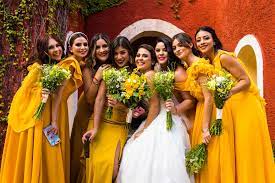 Pin De Feztiva En Damas Vestidos De Dama De Honor Amarillos Damas De Honor Amarillas Vestidos De Damas De Honor